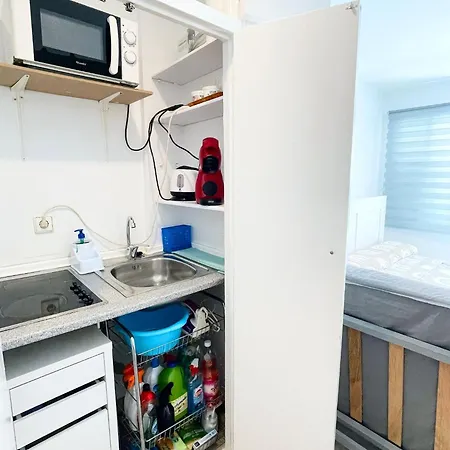 Estudio En El Centro De By Bebalmy توريمولينوس
